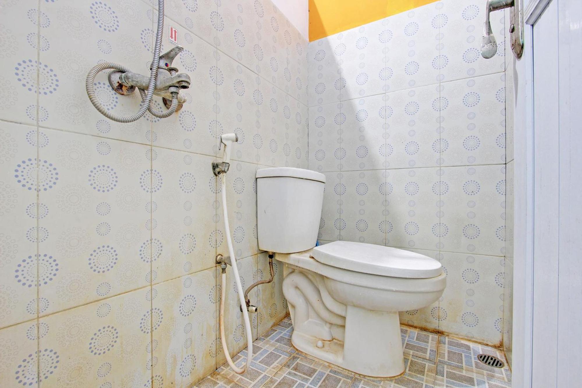 טגאל Capital O 92929 Hotel New Tirta Kencana Syariah מראה חיצוני תמונה